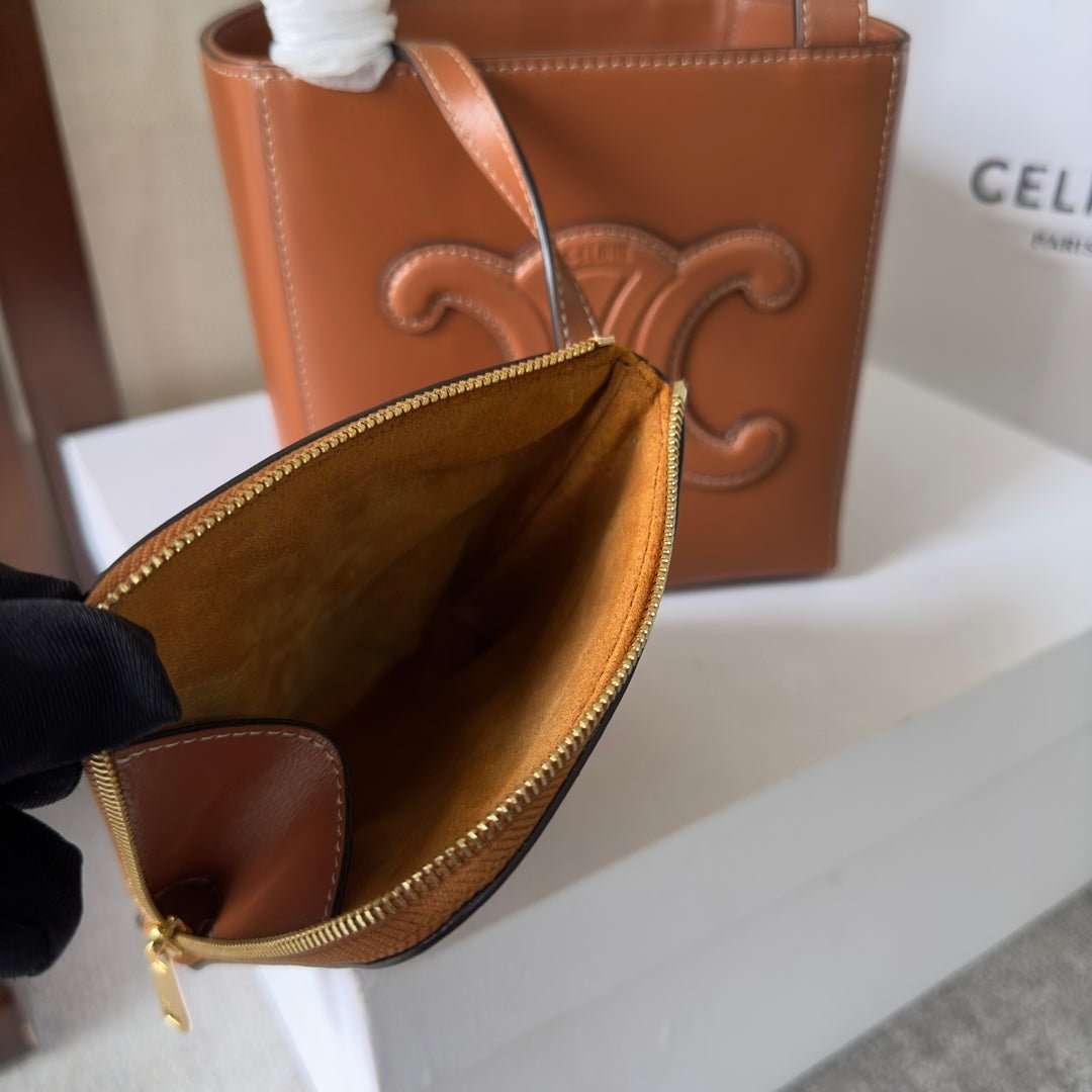 CUIRTRIOMPHE 15 BROWN IN STOCK JAPAN HANDBAG CALFSKIN - Image 15