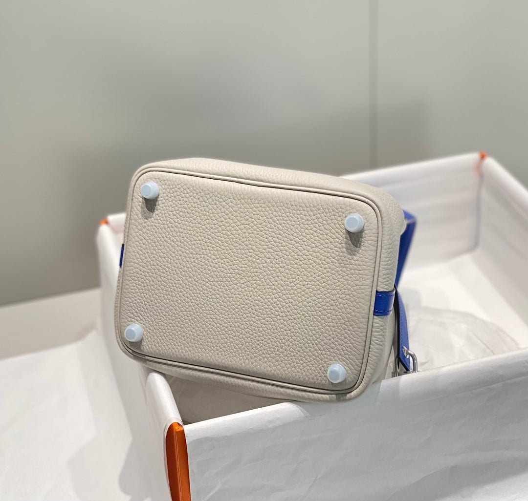 HERMES 25S PICOTIN LOCK 18 IN PEARL GRAY AND ELECTRIC BLUE CALFSKIN SILVER HARDWARE - Image 5
