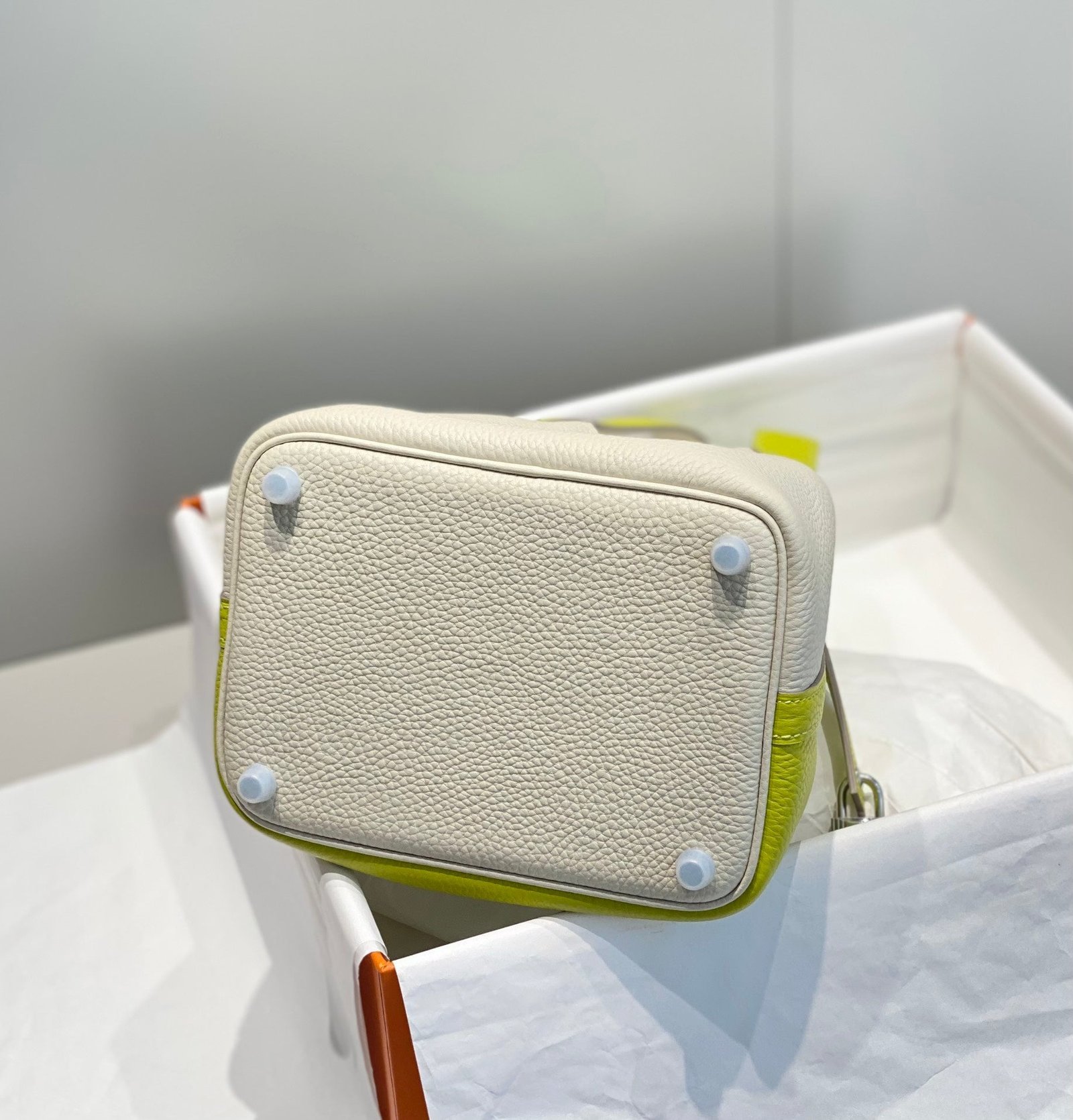 HERMES 25S PICOTIN LOCK 18 IN WHITE AND LEMON YELLOW CALFSKIN SILVER HARDWARE - Image 7