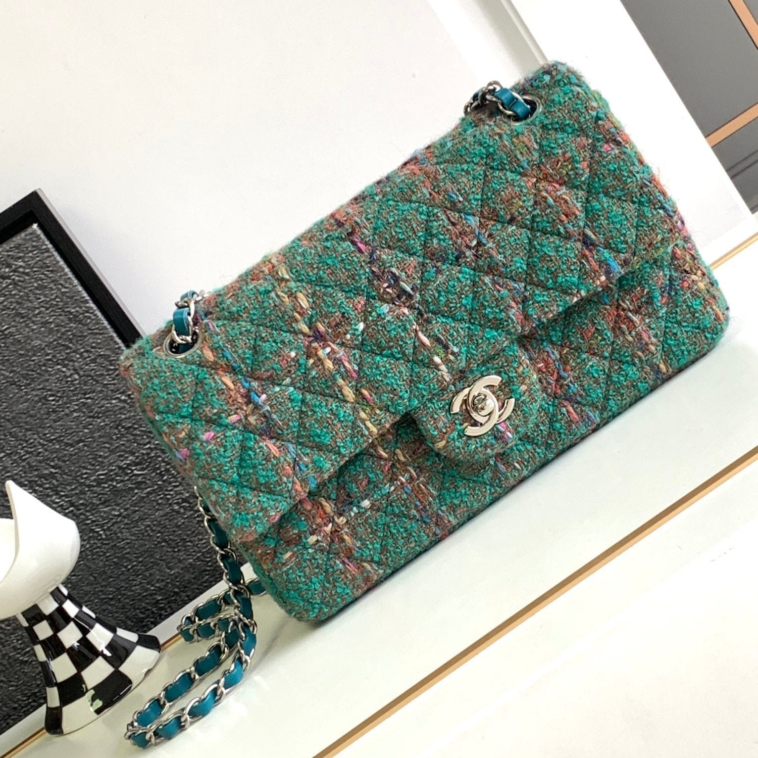 CC MEDIUM 25 CLASSIC BAG IN GREEN FOREST WOOL TWEED - Image 10