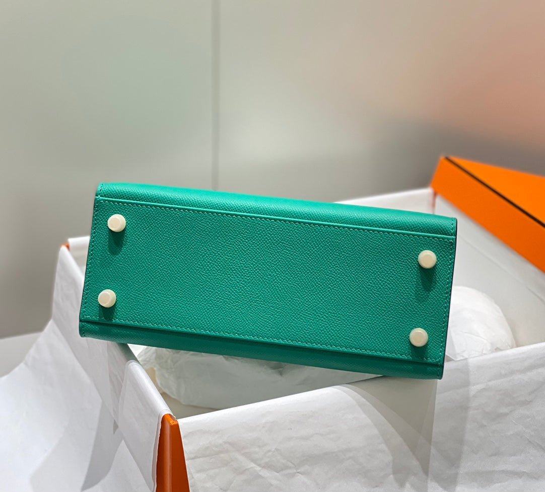 KELLY 25CM IN VERT VERTIGO EPSOM CALFSKIN GOLD HARDWARE - Image 13