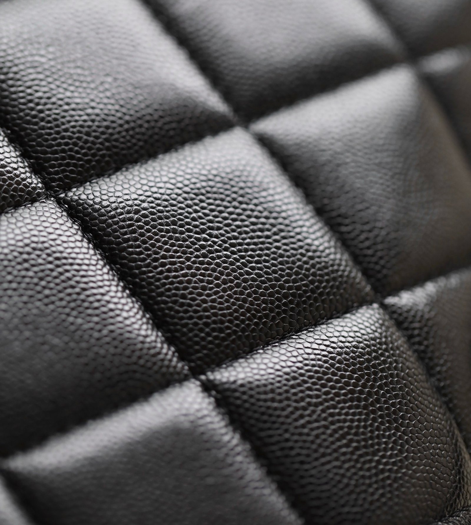 CHANEL 25S FLAP BAG 21 CM IN BLACK LAMBSKIN WITH GOLD HARDWARE - Image 6