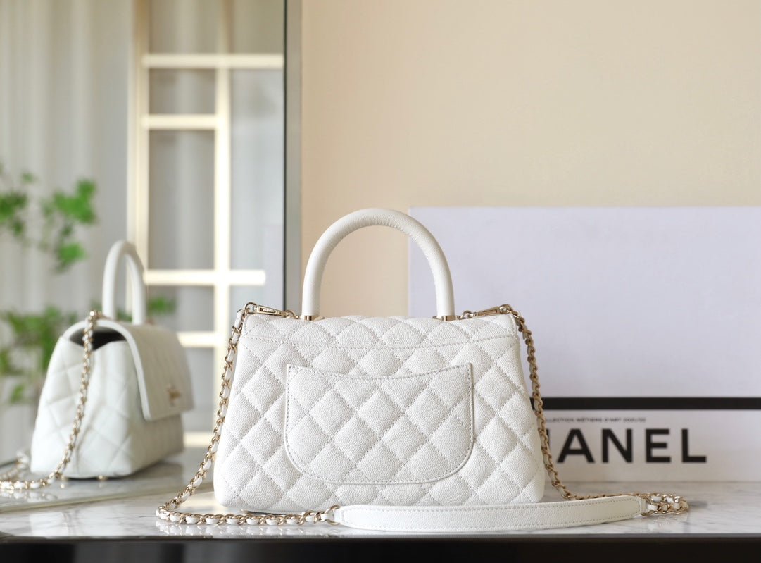 CHANEL 25S FLAP BAG 24 CM IN WHITE LAMBSKIN WITH GOLD HARDWARE - Image 3