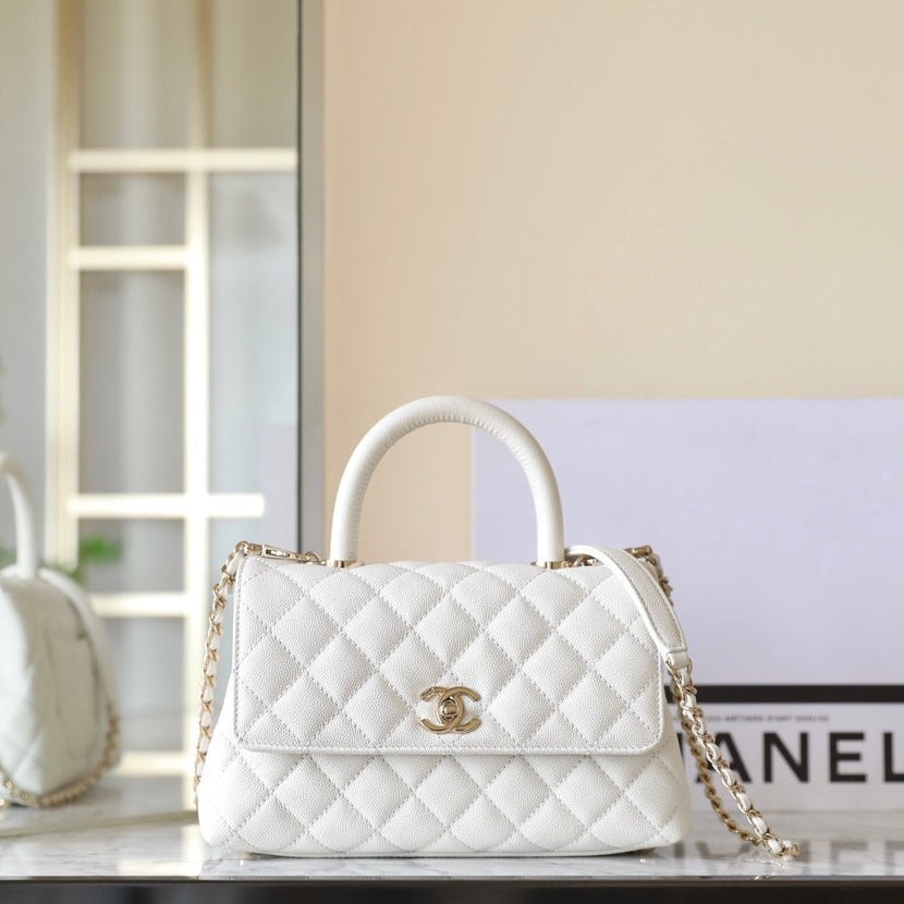 CHANEL 25S FLAP BAG 24 CM IN WHITE LAMBSKIN WITH GOLD HARDWARE - Image 10