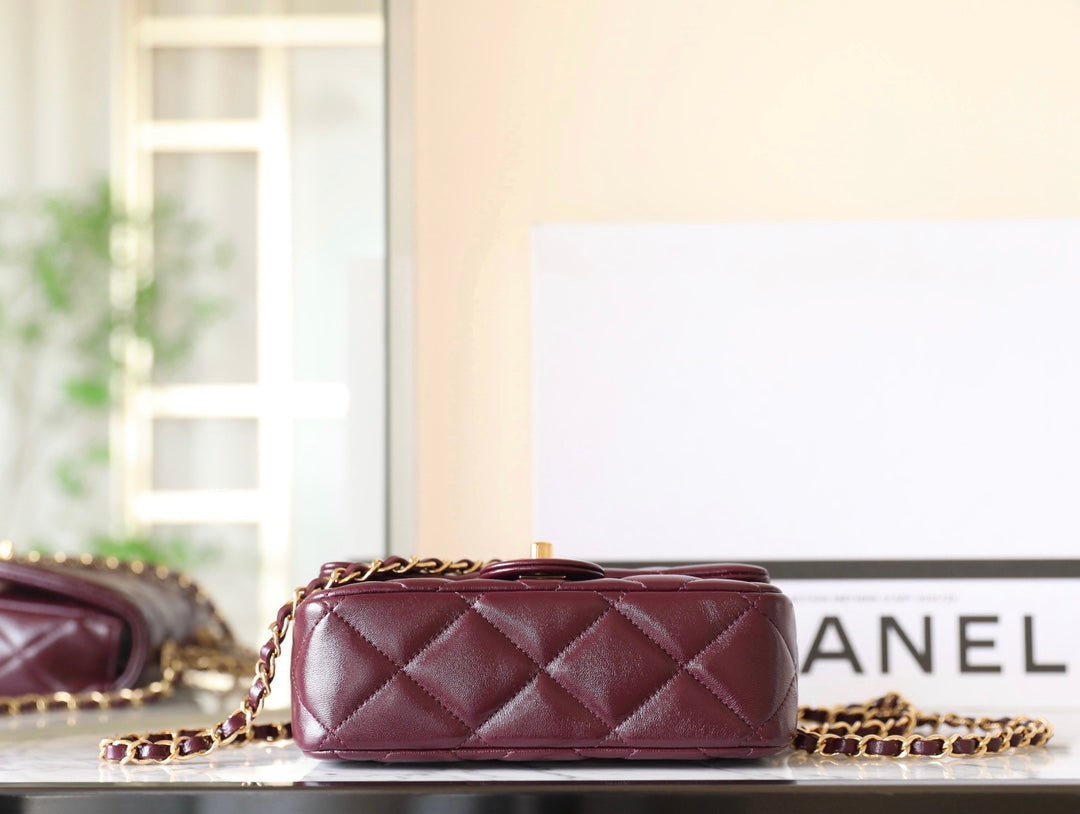 CHANEL 25S FLAP BAG 19 CM IN DARK RED LAMBSKIN WITH GOLD HARDWARE - Image 15