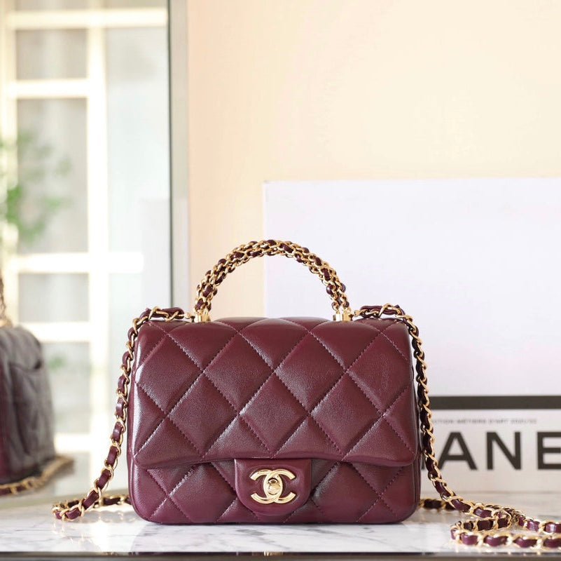 CHANEL 25S FLAP BAG 19 CM IN DARK RED LAMBSKIN WITH GOLD HARDWARE - Image 10