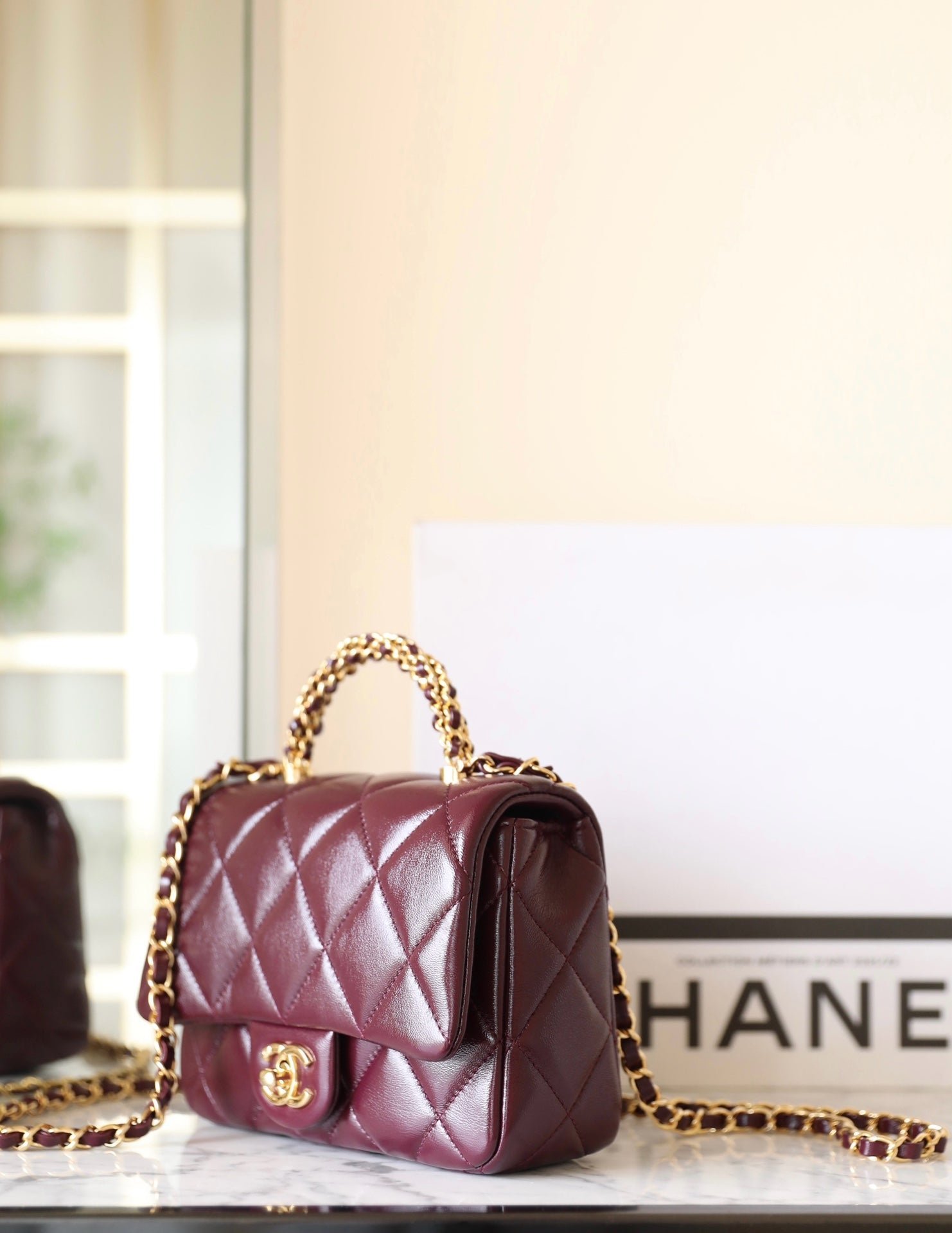 CHANEL 25S FLAP BAG 19 CM IN DARK RED LAMBSKIN WITH GOLD HARDWARE - Image 3