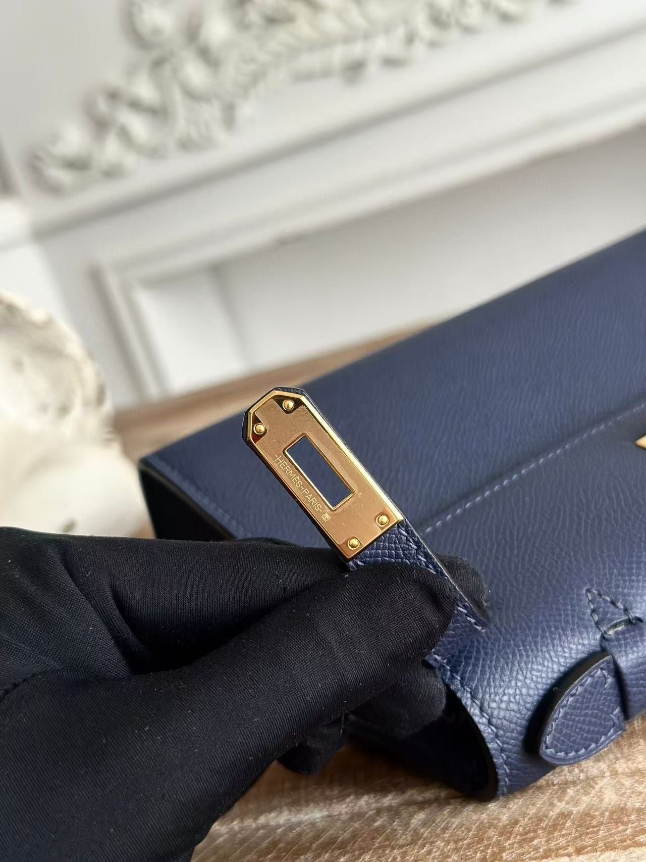 HM KELLY MINI POCHETTE 22 IN NAVY BLUE CALFSKIN - Image 4
