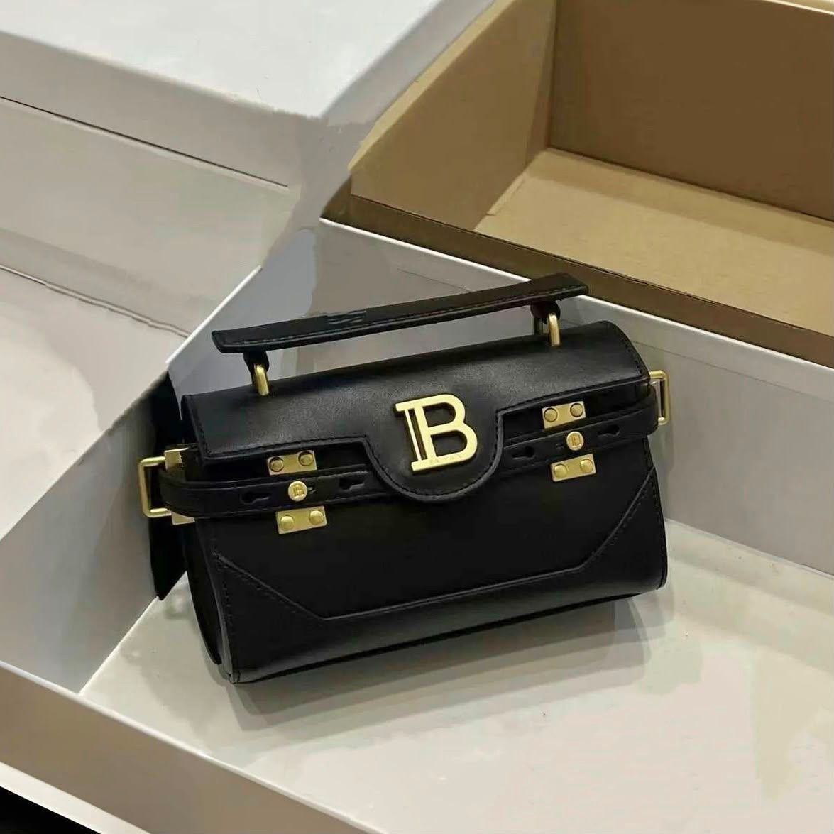 Phantom Grace 21cm Luxury Iconic Designer Bag