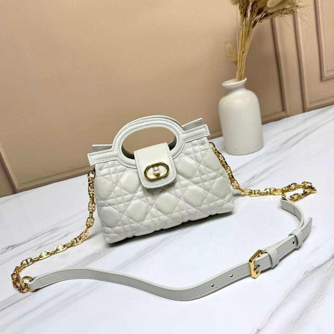 Diamond Touch 19cm Luxury Iconic Designer Bag