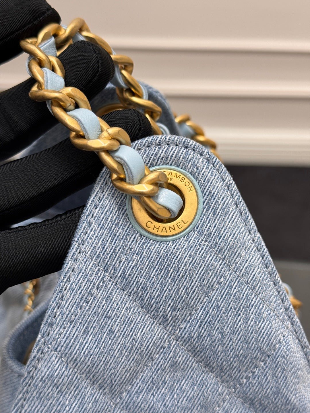CHANEL 25S HOBO BAG 30 IN BLUE DENIM WITH GOLD HARDWARE - Image 18