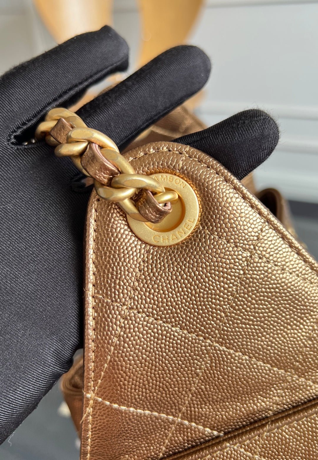 CHANEL 25S HOBO BAG 30 IN METALLIC BROWN CAVIAR WITH GOLD HARDWARE - Image 16
