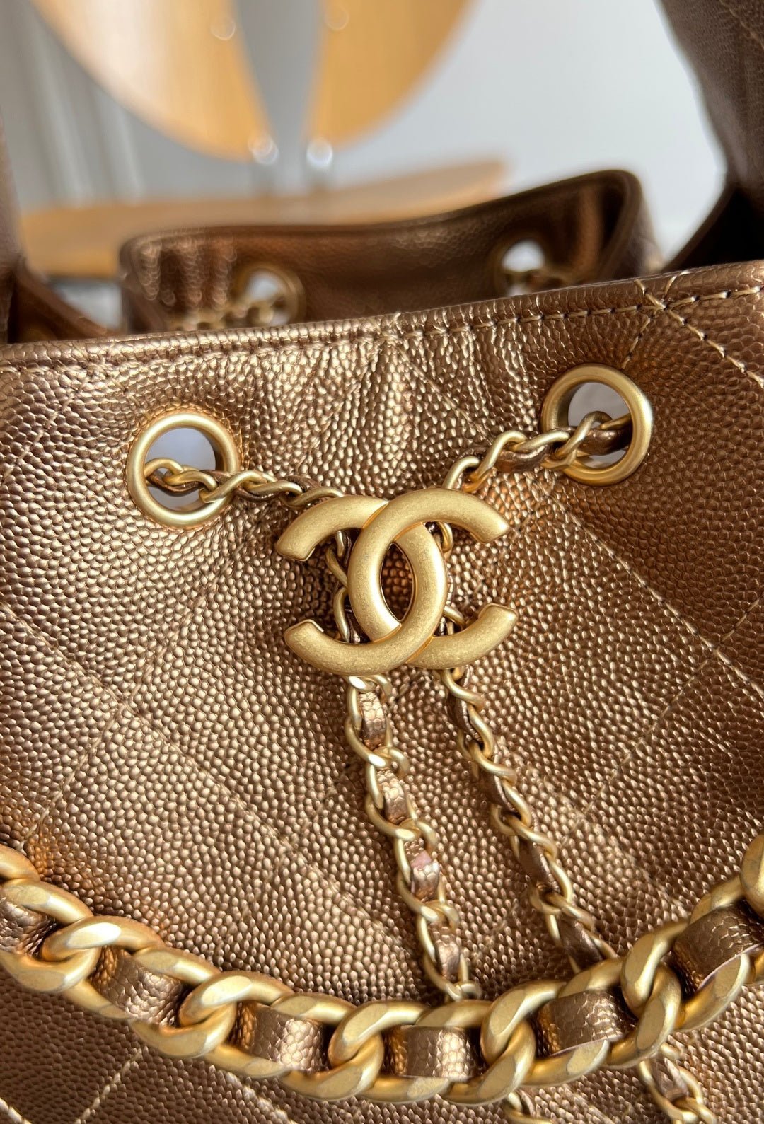CHANEL 25S HOBO BAG 30 IN METALLIC BROWN CAVIAR WITH GOLD HARDWARE - Image 3