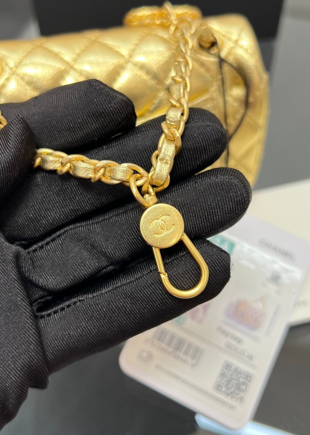 CHANEL 25S FLAP CHARM BAG 13 IN GOLD METALLIC LAMBSKIN - Image 4