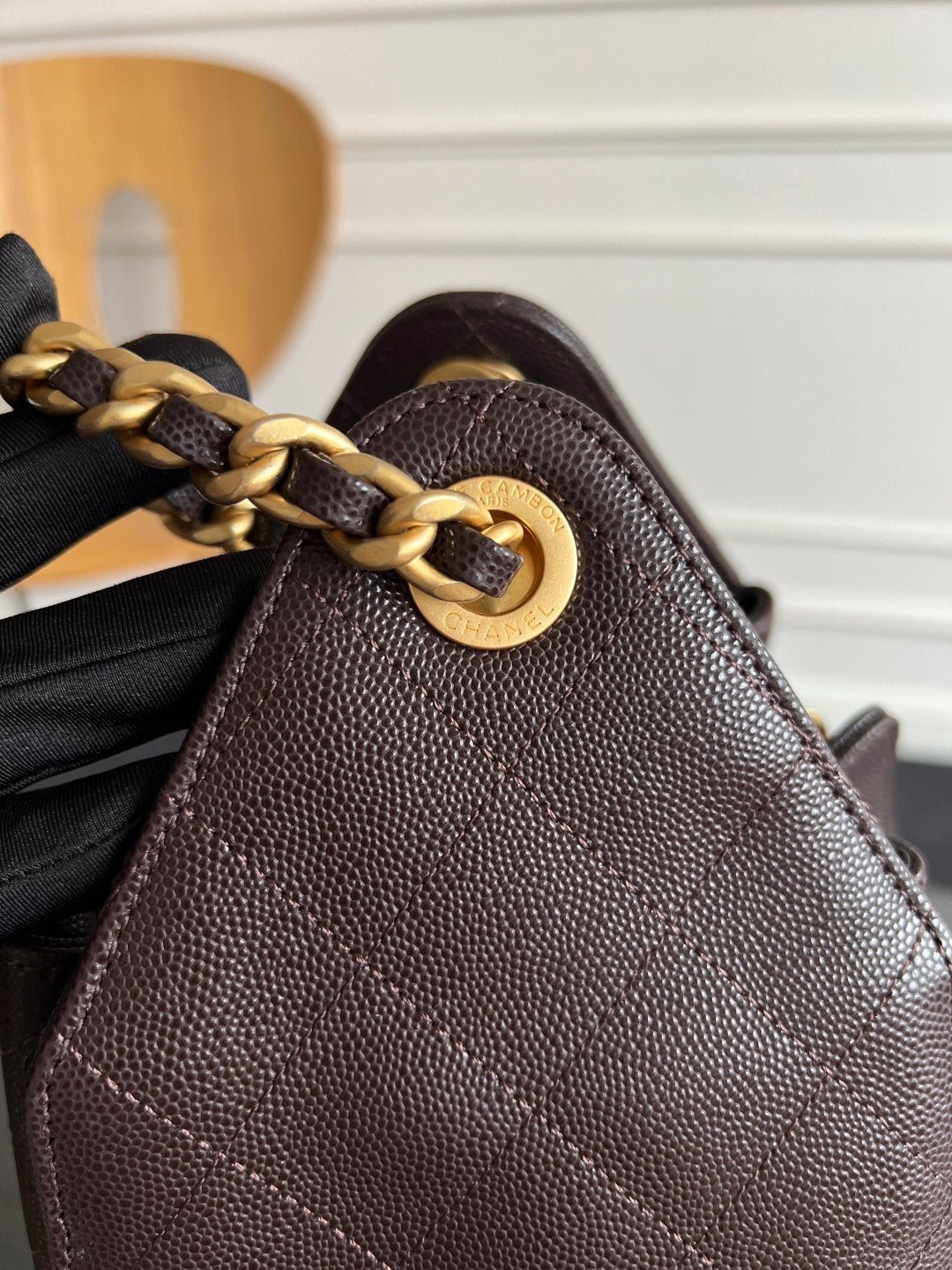 CHANEL 25S HOBO BAG 40 IN DARK EARTH BROWN CAVIAR WITH GOLD HARDWARE - Image 5