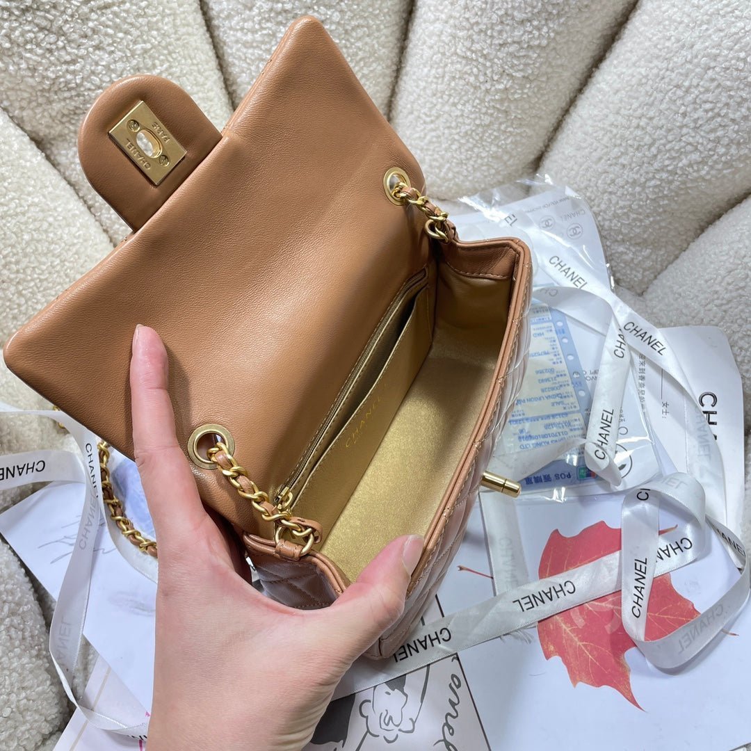 CHANEL 26S FLAP BAG 20 IN BROWN LAMBSKIN - Image 8