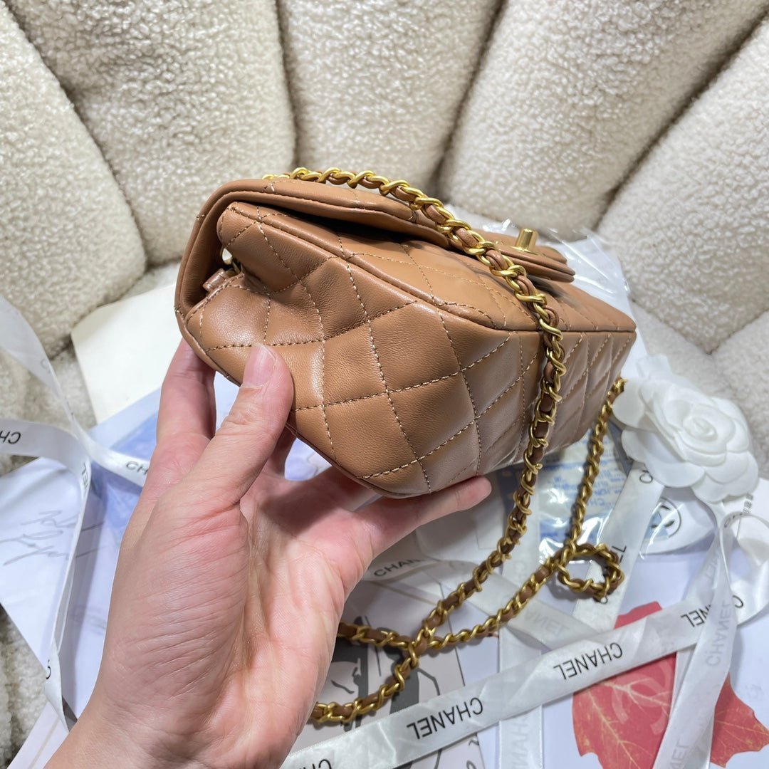 CHANEL 26S FLAP BAG 20 IN BROWN LAMBSKIN - Image 5