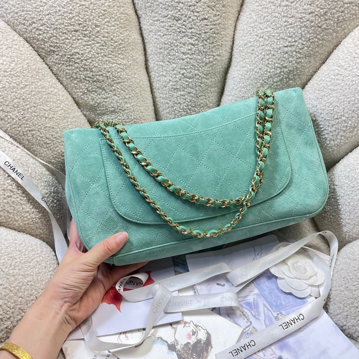 CHANEL 26S CLASSIC FLAP 33 IN MINT GREEN SUEDE - Image 4