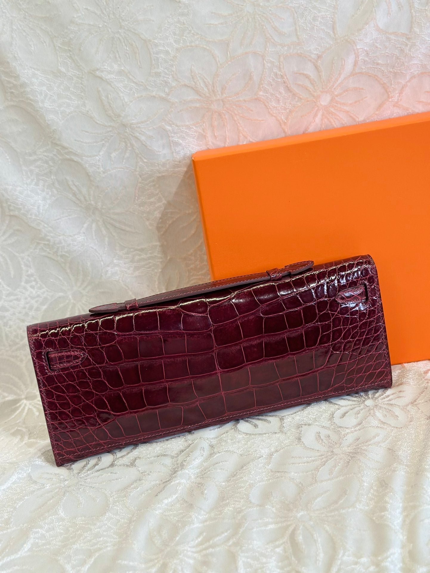 KELLY CUT 31 IN SANGRIA PURPLE SHINNY ALLIGATOR LEATHER WITH SILVER HARDWARE - Image 8