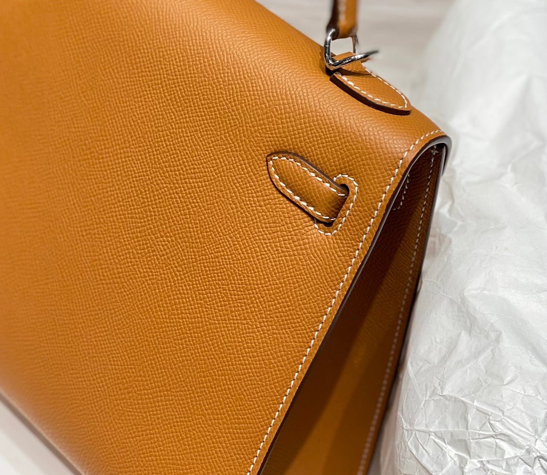 KELLY 25CM IN GOLD EPSOM CALFSKIN SILVER HARDWARE - Image 16