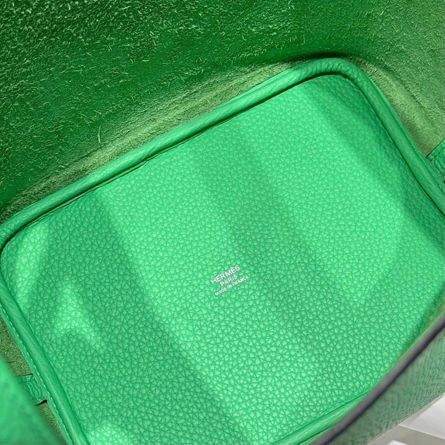 HERMES 25S PICOTIN LOCK 22 IN SPRING GREEN CALFSKIN SILVER HARDWARE - Image 13