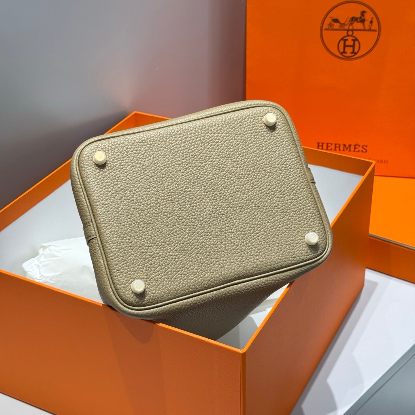 HERMES 25S PICOTIN LOCK 22 IN TAN BROWN CALFSKIN GOLD HARDWARE - Image 14