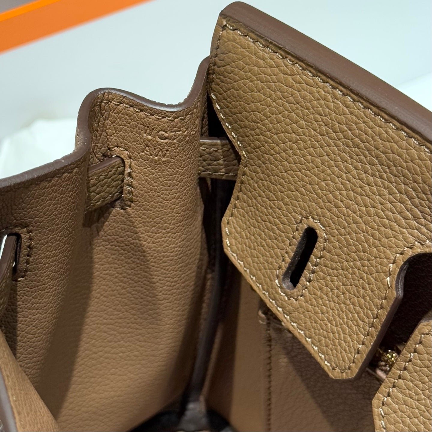 25S HERMES BIRKIN 25 IN DARK BROWN CALFSKIN GOLD HARDWARE - Image 17
