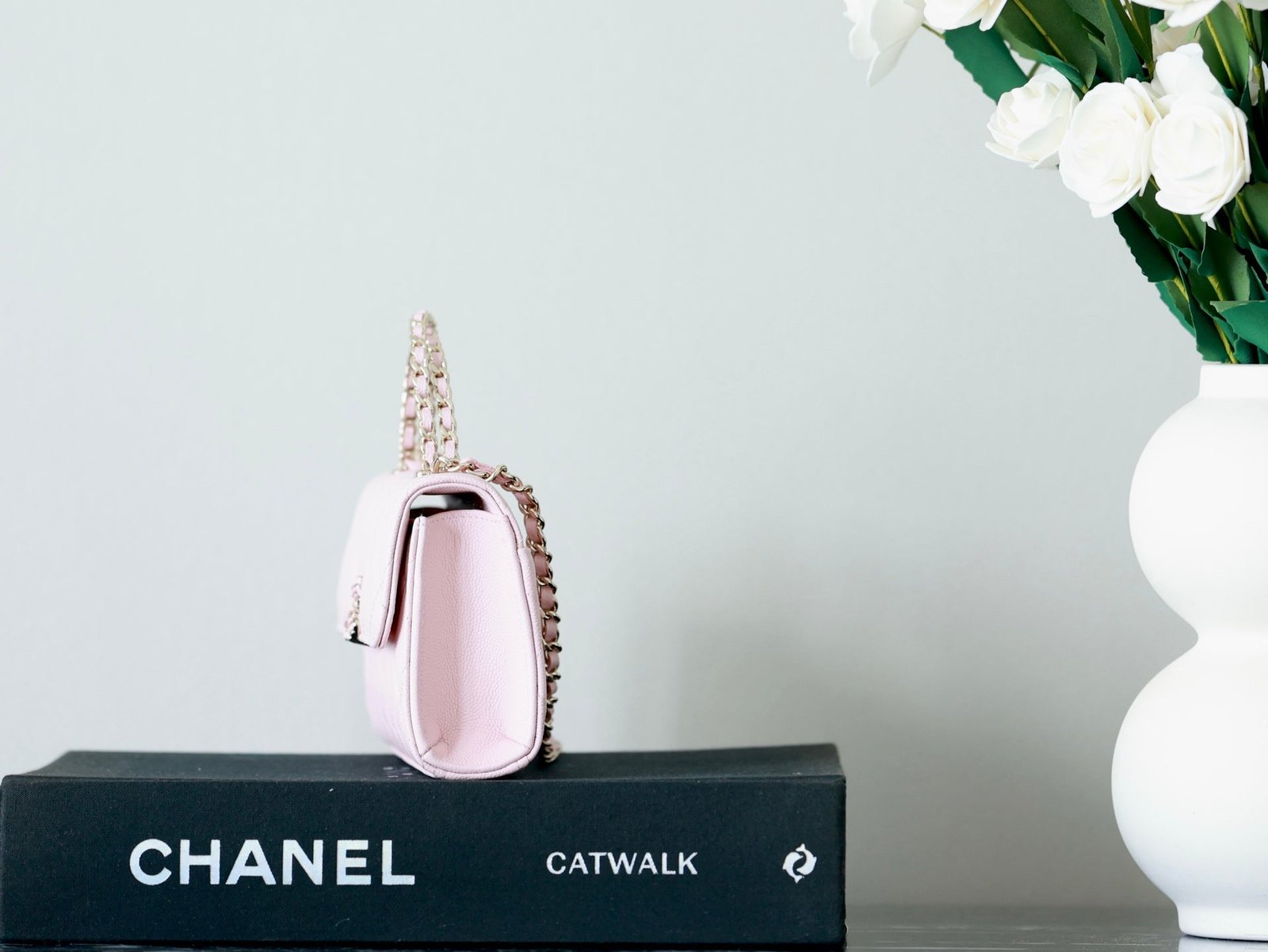 CHANEL 25S KELLY IN PASTEL PINK LAMBSKIN WITH GOLD HARDWARE - Image 5
