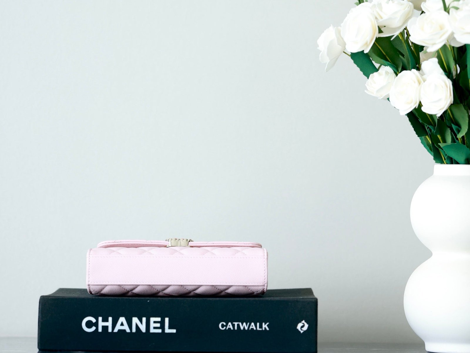 CHANEL 25S KELLY IN PASTEL PINK LAMBSKIN WITH GOLD HARDWARE - Image 16