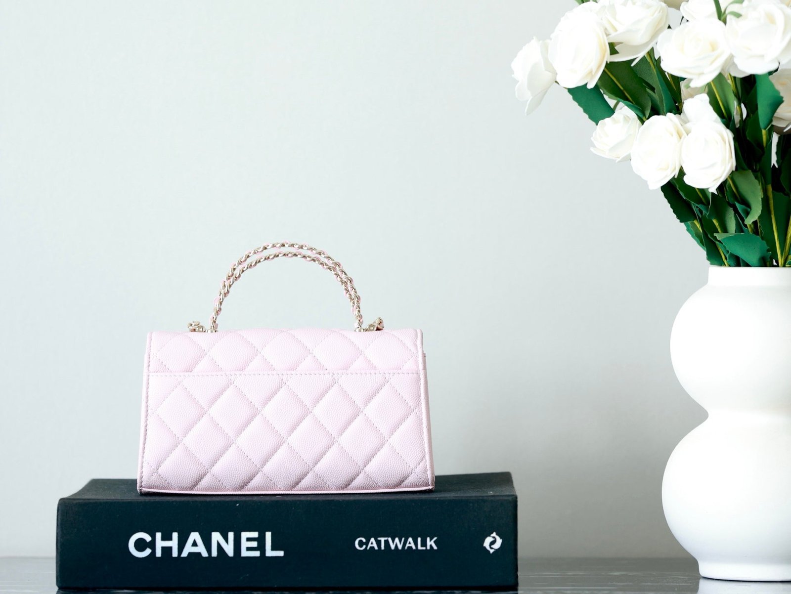 CHANEL 25S KELLY IN PASTEL PINK LAMBSKIN WITH GOLD HARDWARE - Image 17