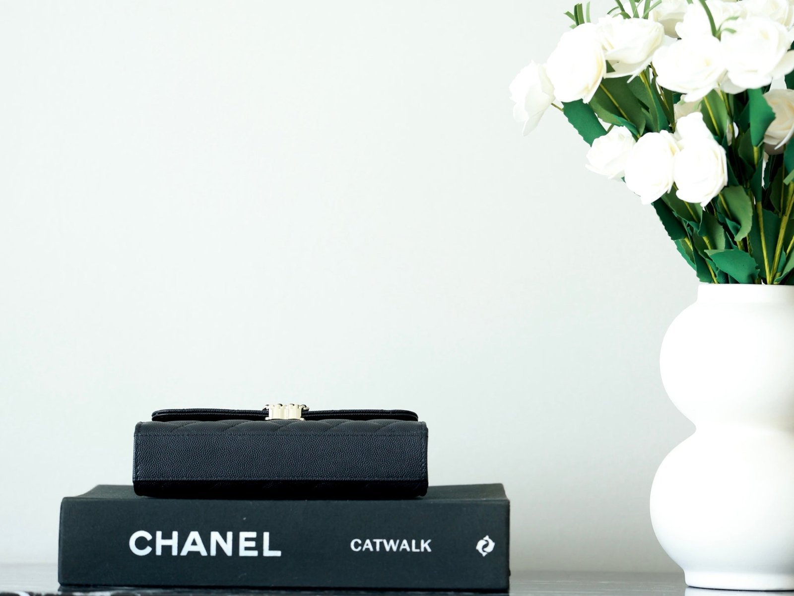 CHANEL 25S KELLY IN BLACK LAMBSKIN WITH GOLD HARDWARE - Image 8