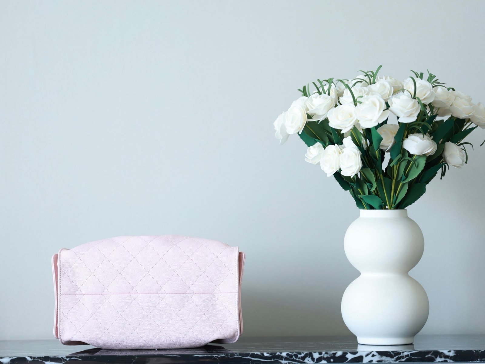 CHANEL 25S HOBO BAG 30 CM IN LIGHT PINK LAMBSKIN WITH GOLD HARDWARE - Image 16