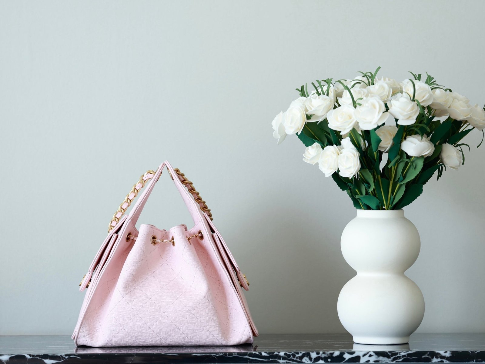 CHANEL 25S HOBO BAG 30 CM IN LIGHT PINK LAMBSKIN WITH GOLD HARDWARE - Image 15