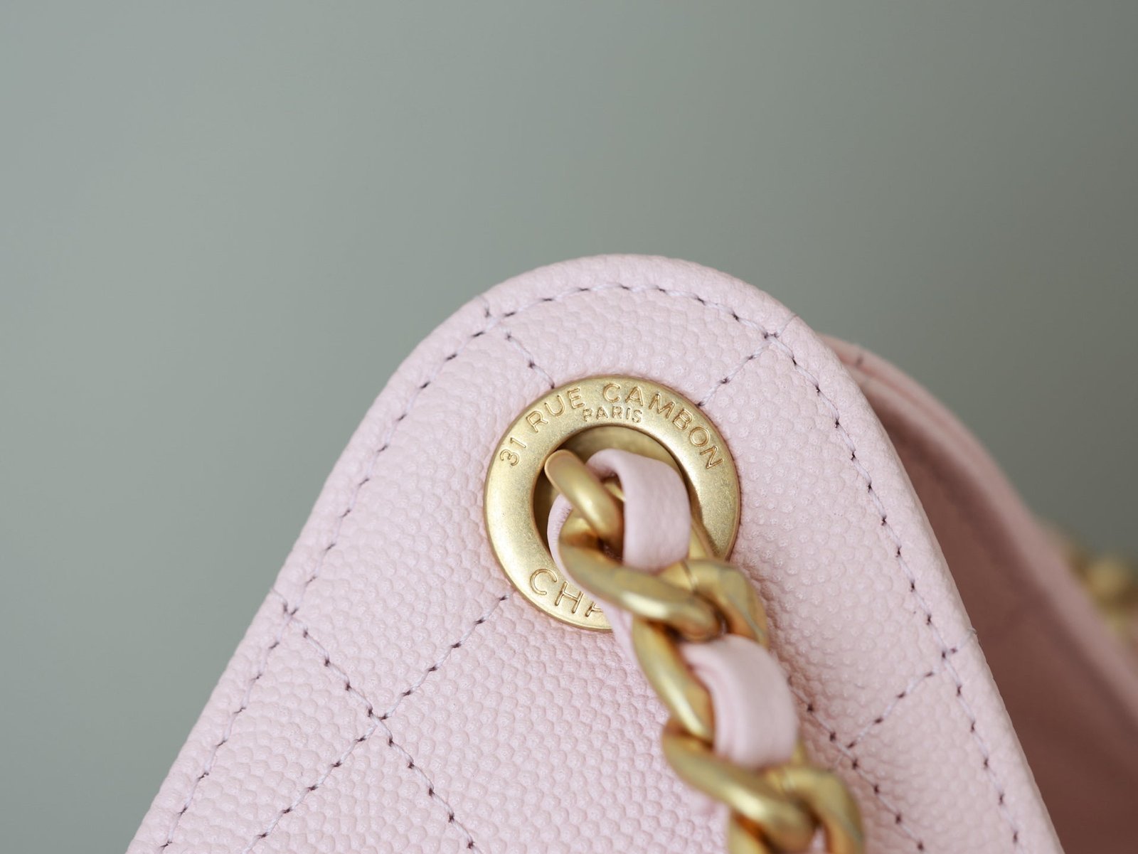 CHANEL 25S HOBO BAG 30 CM IN LIGHT PINK LAMBSKIN WITH GOLD HARDWARE - Image 9