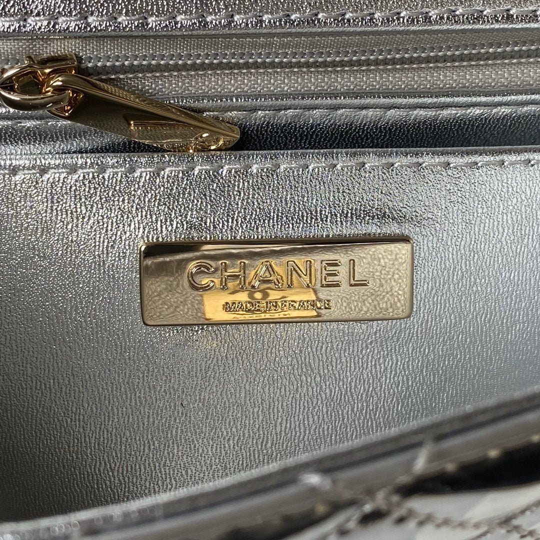 CC MINI 19 FLAP BAG IN SILVER METALLIC CALFSKIN WITH STRAP - Image 6
