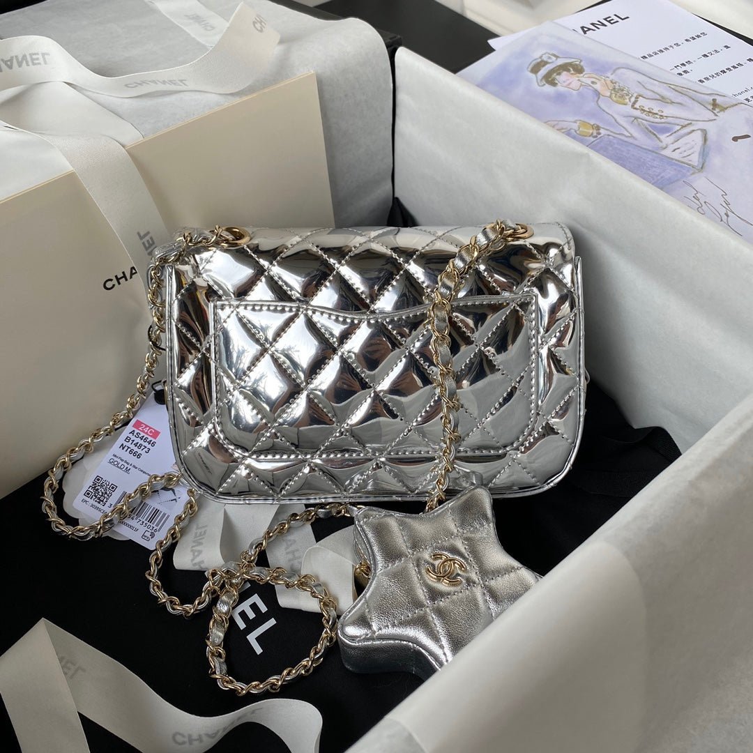 CC MINI 19 FLAP BAG IN SILVER METALLIC CALFSKIN WITH STRAP - Image 2