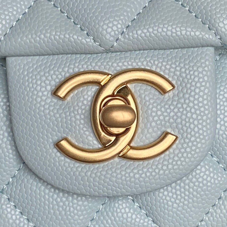 CHANEL 25S FLAP BAG 19 IN LIGHT BLUE CALFSKIN GOLD HARDWARE - Image 3