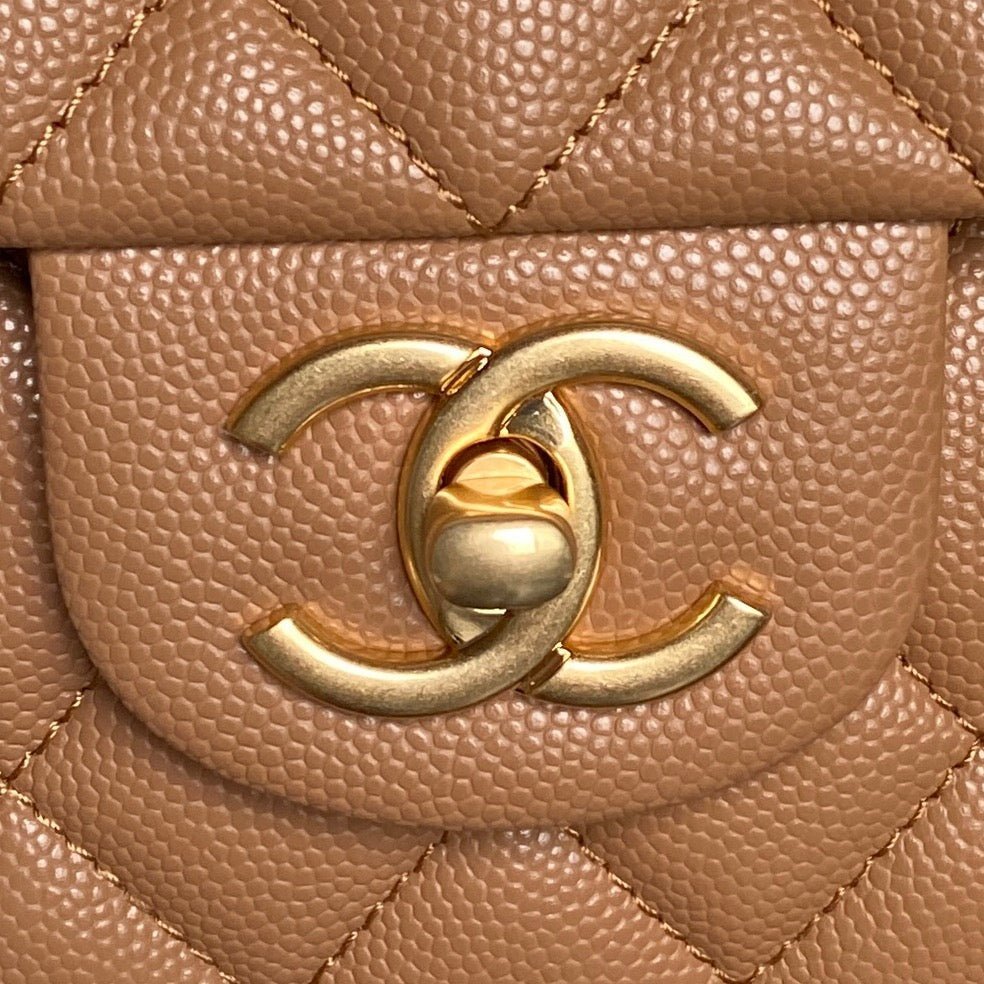 CHANEL 25S FLAP BAG 22 CM IN LIGHT BROWN CAVIAR WITH GOLD HARDWARE - Image 2