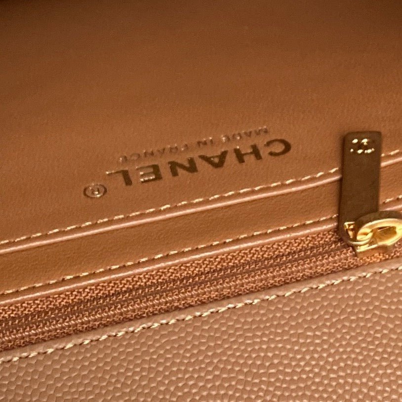 CHANEL 25S FLAP BAG 22 CM IN LIGHT BROWN CAVIAR WITH GOLD HARDWARE - Image 12