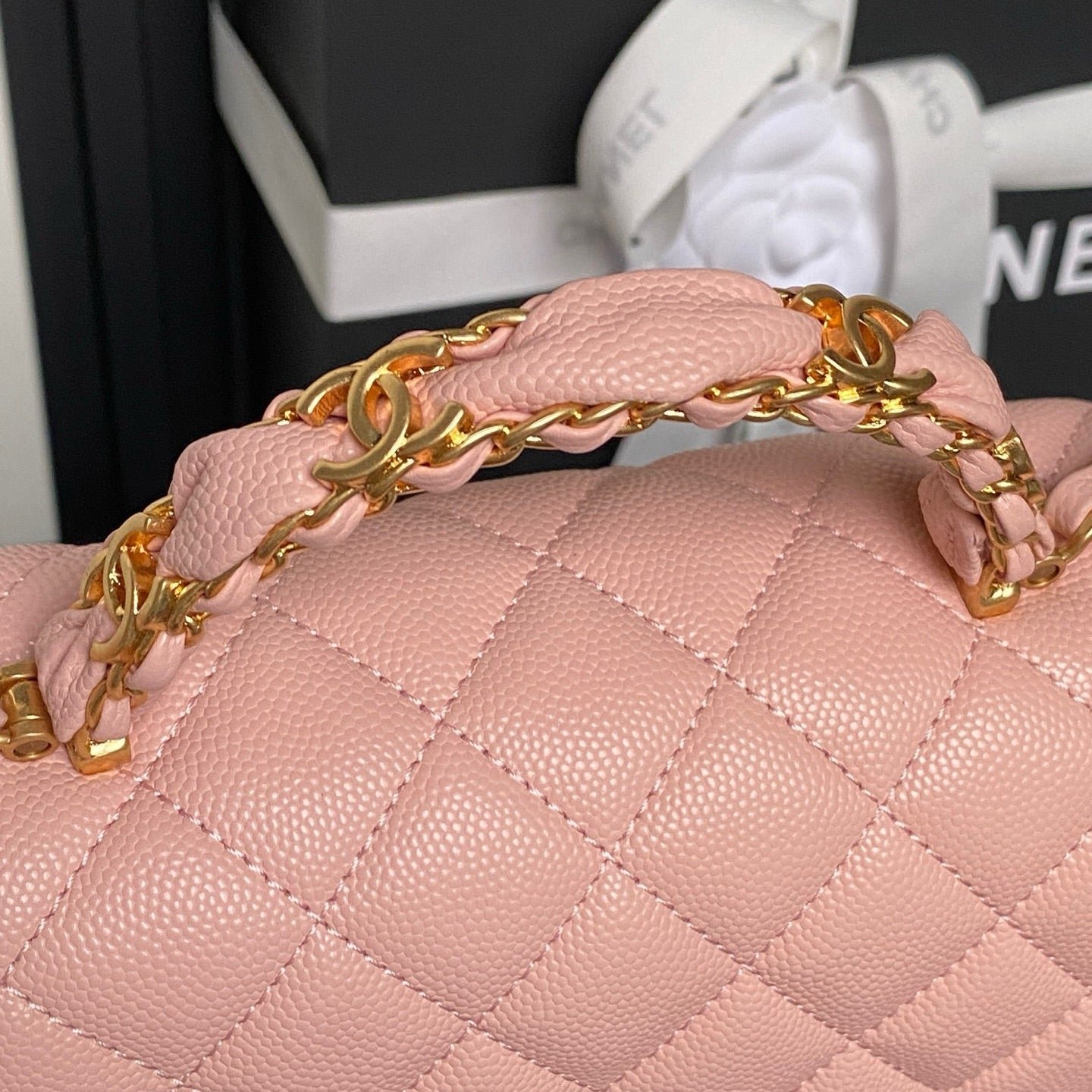 CHANEL 25S FLAP BAG 22 IN PINK CALFSKIN GOLD HARDWARE - Image 13