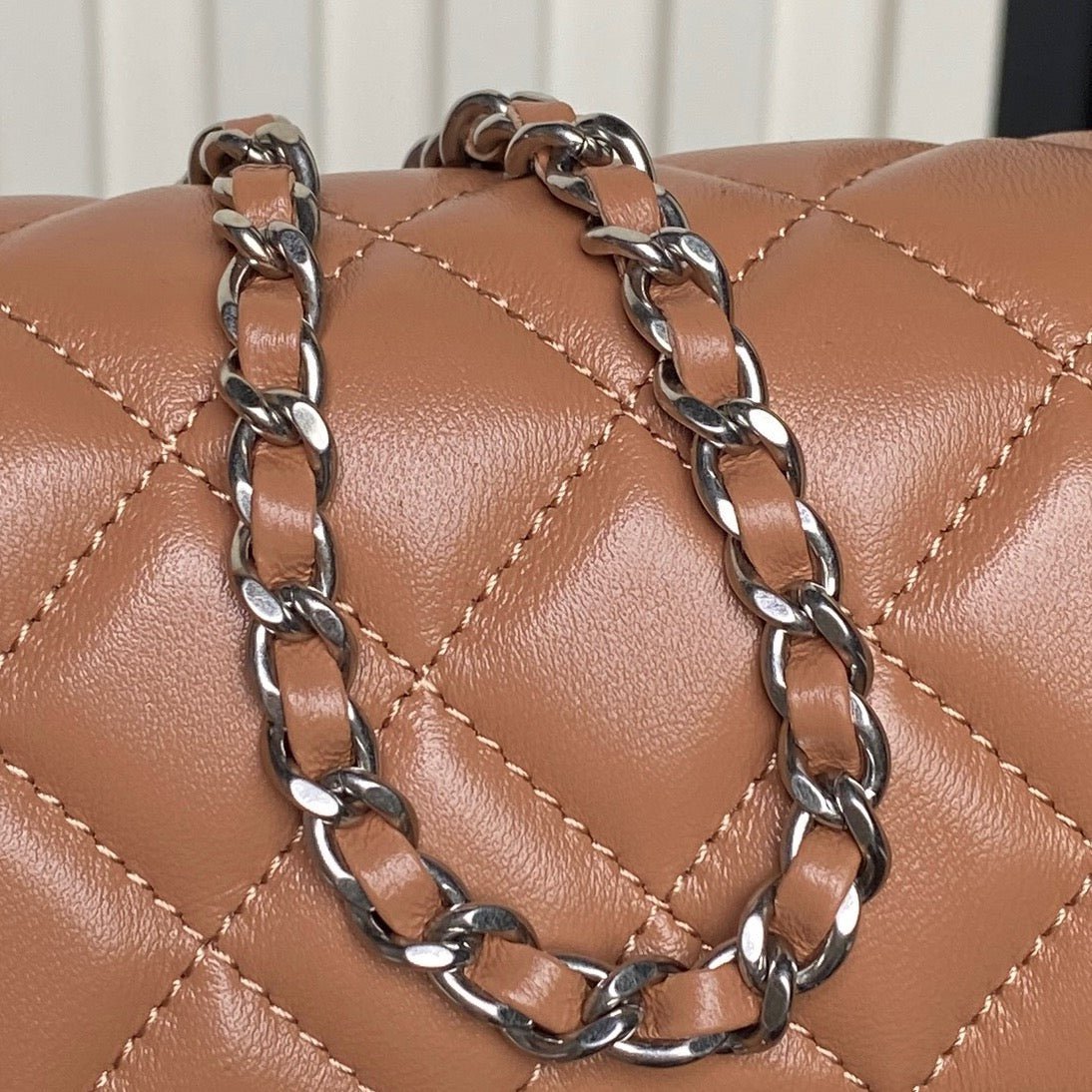 CHANEL 25S FLAP BAG 20 IN DARK CARAMEL CALFSKIN SILVER HARDWARE - Image 9