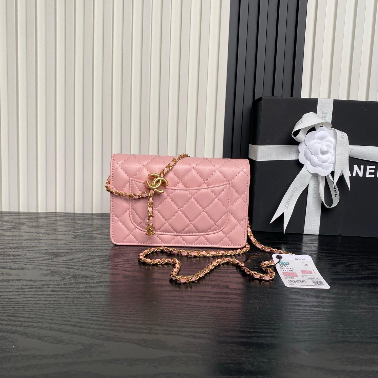 CHANEL 25S CHAIN WALLET 19 IN PINK LAMBSKIN GOLD HARDWARE - Image 2