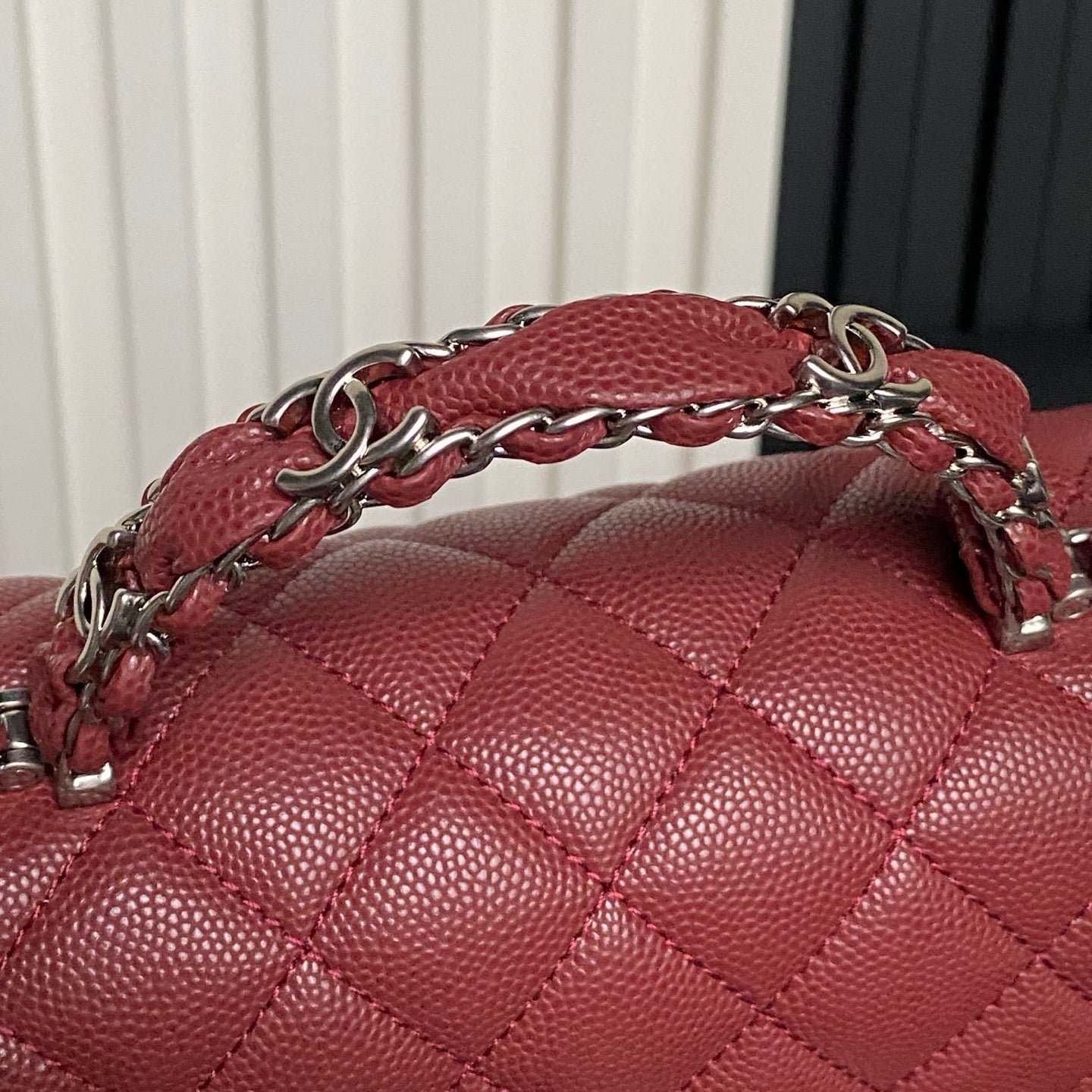 CHANEL 25S FLAP BAG 22 IN BURGUNDY CALFSKIN SILVER HARDWARE - Image 5