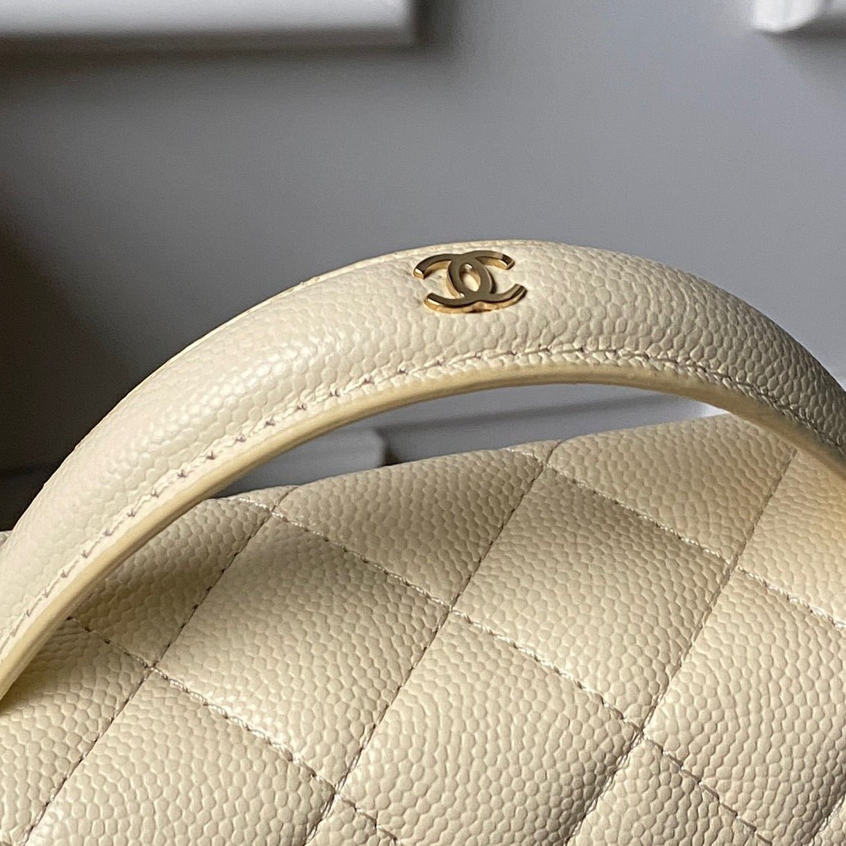 CHANEL 25S VANITY BAG 20 IN CREAMY BEIGE CAVIAR LEATHER - Image 6