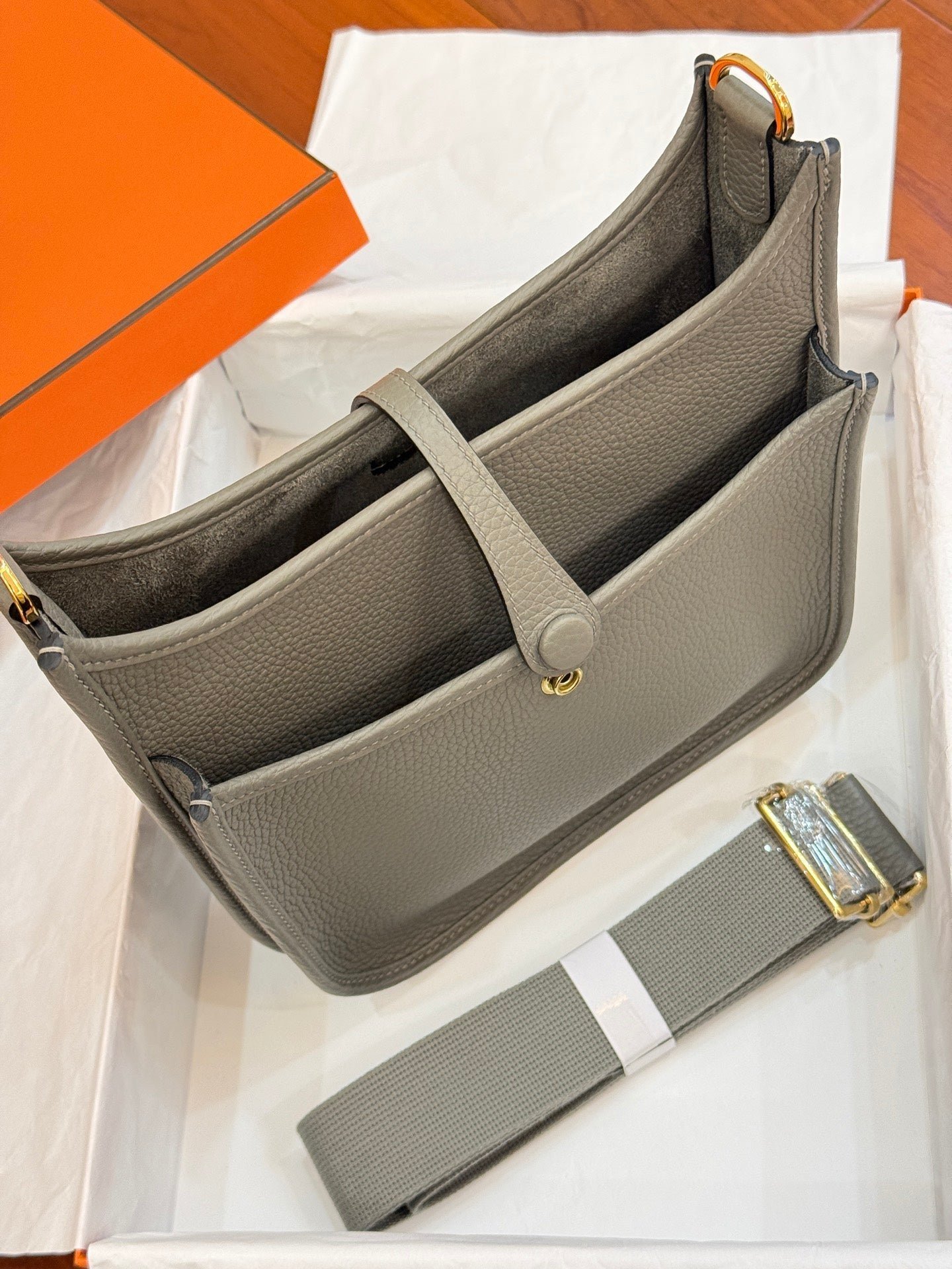 HM 26S EVELYNE BAG 23MM IN GRAY GRAINED CALFSKIN - Image 14