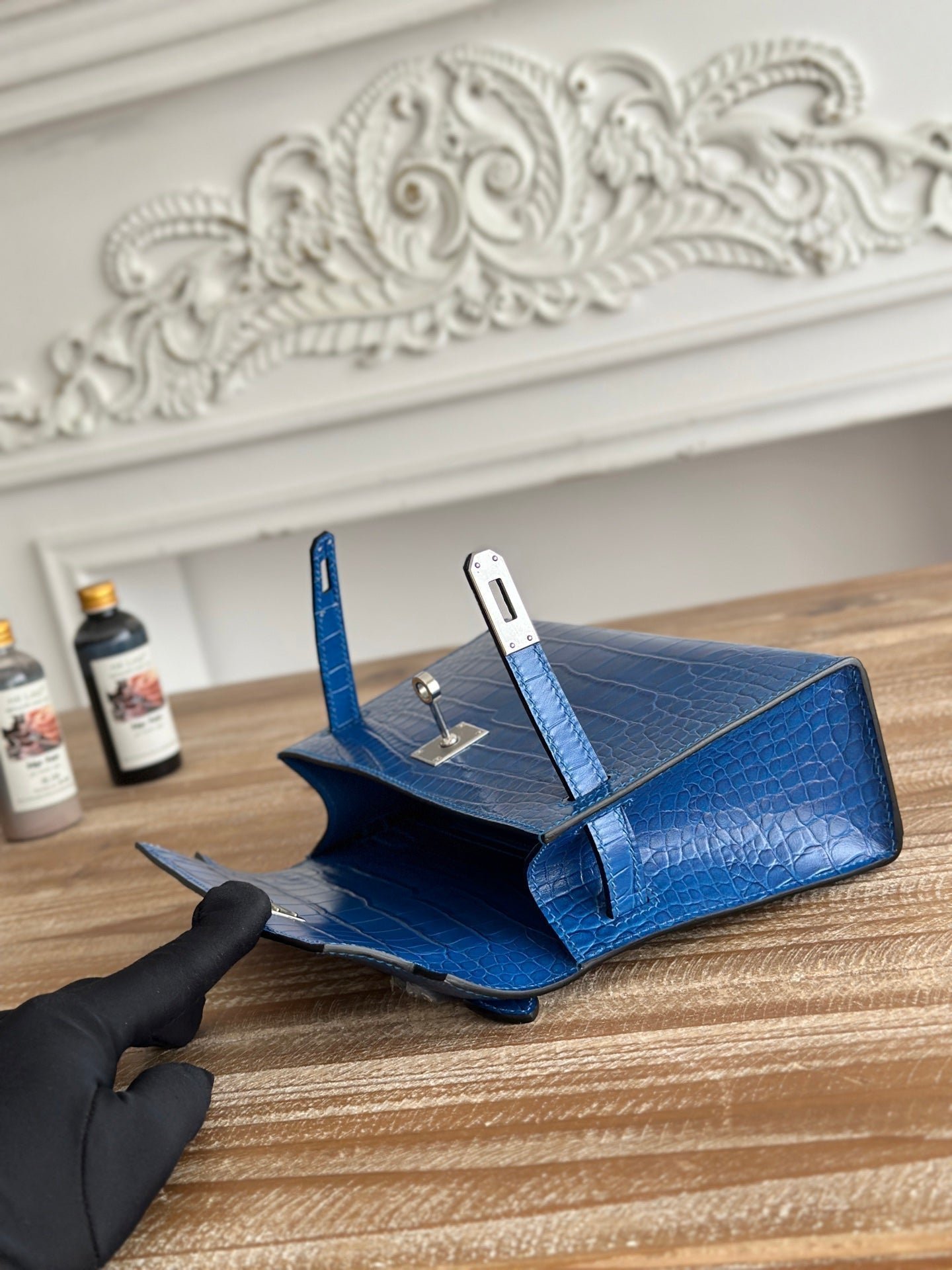 HM 26S KELLY MINI 22MM IN DARK BLUE CROC EMBOSSED CALFSKIN SILVER KELLY BUCKLE - Image 3