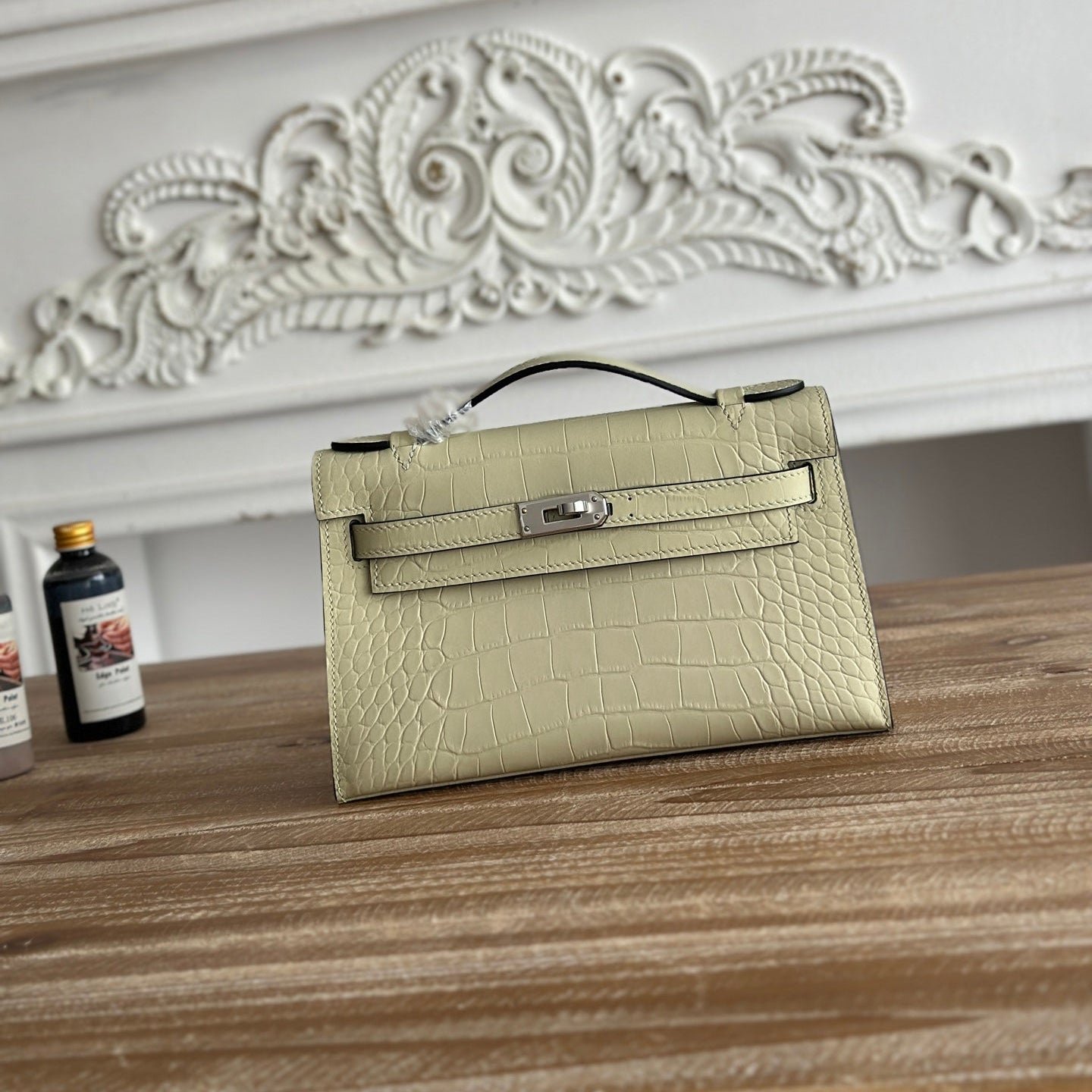 HM 26S KELLY MINI 22MM IN BEIGE CROC EMBOSSED CALFSKIN SILVER KELLY BUCKLE