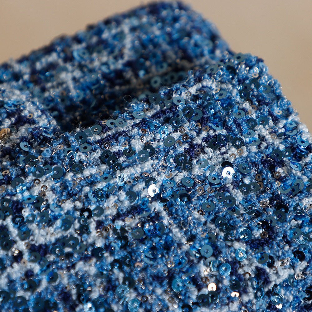 CHANEL 25S FLAP BAG 21 CM IN BLUE SEQUINED TWEED WITH GOLD HARDWARE - Image 3