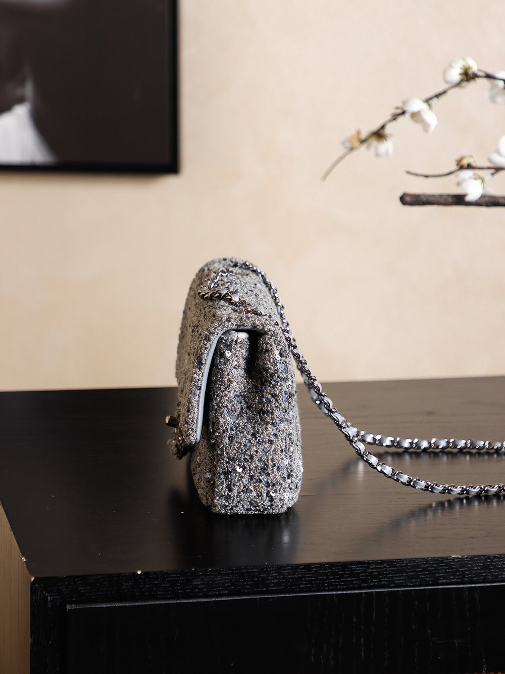 CHANEL 25S FLAP BAG 21 CM IN DARK GREY SEQUINED TWEED - Image 13