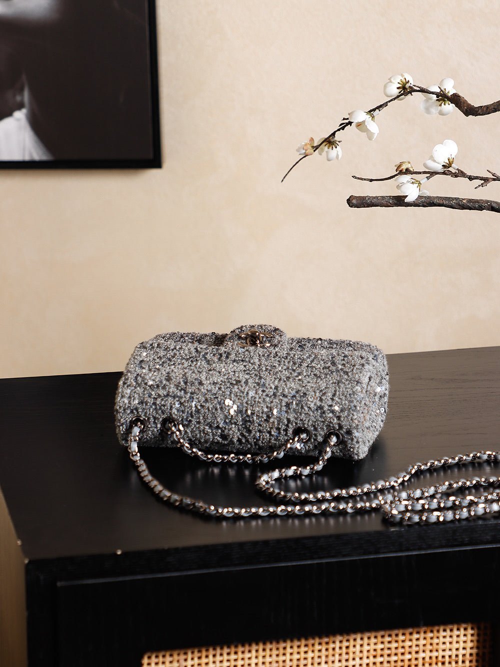 CHANEL 25S FLAP BAG 21 CM IN DARK GREY SEQUINED TWEED - Image 8